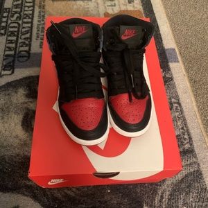 Air Jordan 1 Retro High OG UNC To Chicago